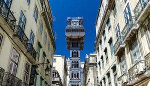 ascenseur santa justa dans le centre typique de Lisbonne