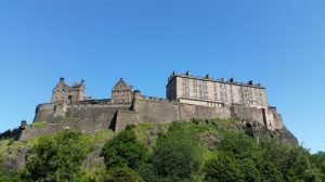 Vue du chateau d'Edimbourg lors d'une visite en Ecosse