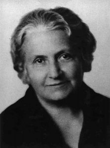 Portrait de Maria Montessori.