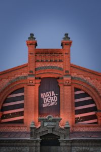 Entrée principale du Matadero de Madrid, ancien abattoir et marché aux bestiaux.