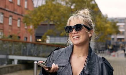 Ces lunettes de réalité augmentée sous-titrent vos conversations