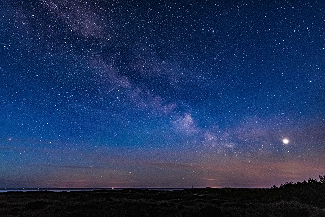 Une île galloise devient le premier « sanctuaire de ciel étoilé » en Europe