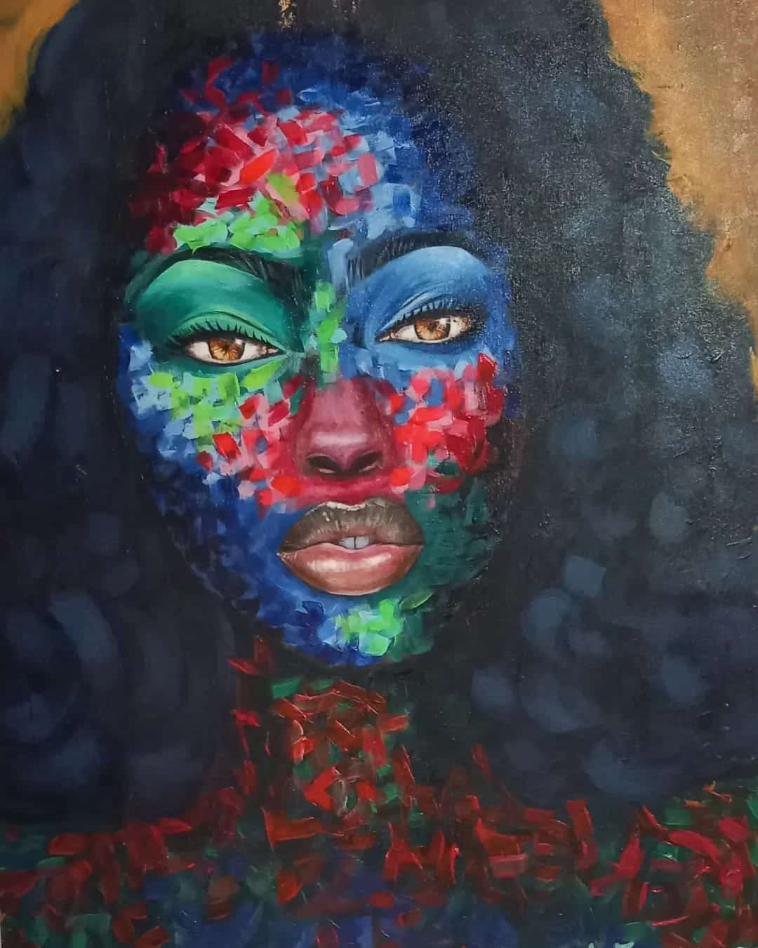 Peinture de l'artiste capétonienne Lelethu Fundakubi représentant un visage féminin coloré