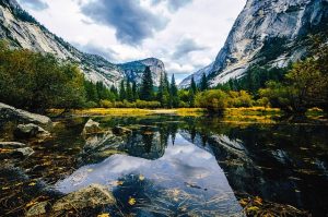 Photo de Mirror Lake dans le parc national de Yosemite