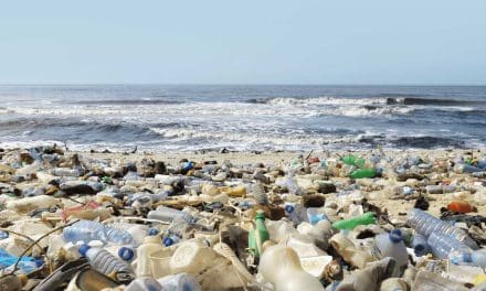 Des vêtements en plastique marin recyclé : Outa dévoile sa première collection de haute couture éco-responsable