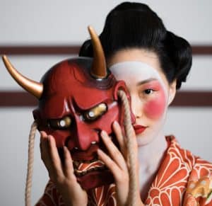 geisha masquée