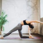 Zoom sur 6 postures de yoga pour améliorer sa flexibilité et prendre soin de ses articulations