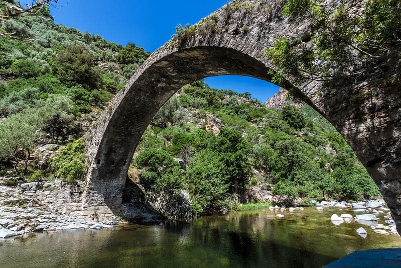 À la découverte des ponts génois, trésors cachés du patrimoine corse