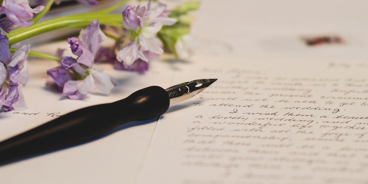 8 conseils incontournables pour écrire une romantasy inoubliable