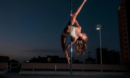 7 astuces infaillibles pour améliorer votre niveau en pole dance !
