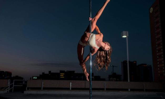 7 astuces infaillibles pour améliorer votre niveau en pole dance !