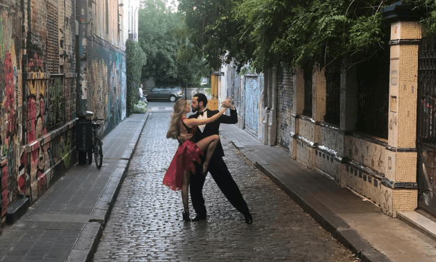 Découvrez les éléments clés révélant l’empreinte du tango dans les arts